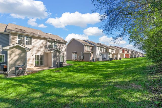 215 Alexander Blvd, Clarksville, TN 37040