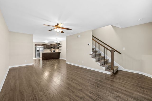 215 Alexander Blvd, Clarksville, TN 37040