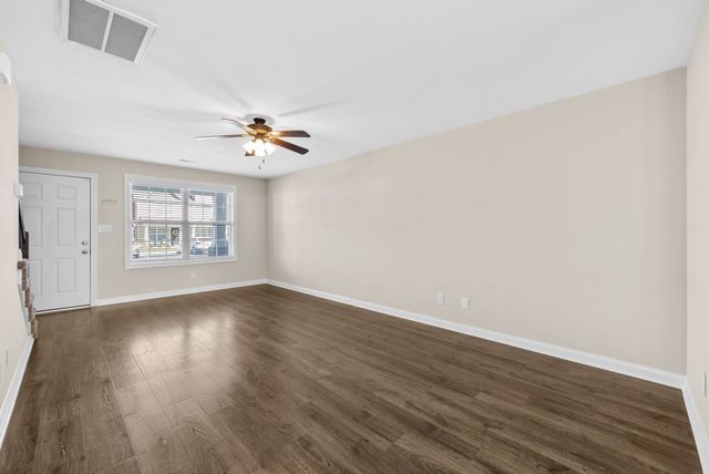 215 Alexander Blvd, Clarksville, TN 37040