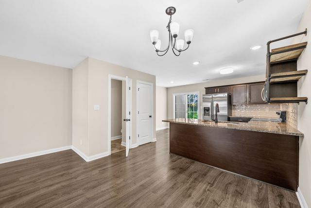 215 Alexander Blvd, Clarksville, TN 37040