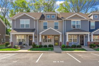 215 Alexander Blvd, Clarksville, TN 37040