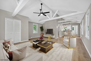 210 Nariticong Ave, Hopatcong Boro, NJ 07843