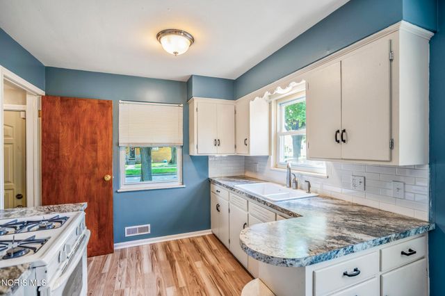 605 Eleanor Avenue, Toledo, OH 43612