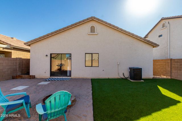 812 W SAINT CHARLES Avenue, Phoenix, AZ 85041