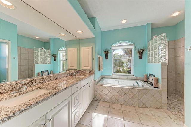 4465 MCINTOSH LAKE AVENUE, Sarasota, FL 34233