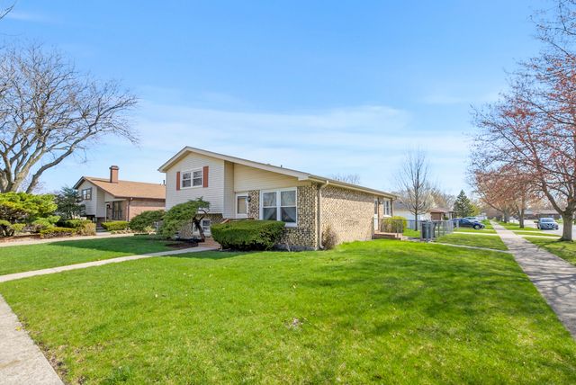 18031 65th Avenue, Tinley Park, IL 60477
