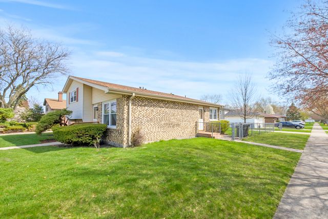 18031 65th Avenue, Tinley Park, IL 60477
