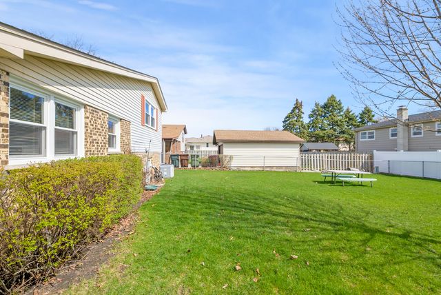 18031 65th Avenue, Tinley Park, IL 60477