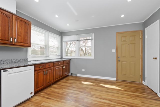 18031 65th Avenue, Tinley Park, IL 60477