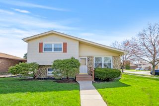 18031 65th Avenue, Tinley Park, IL 60477