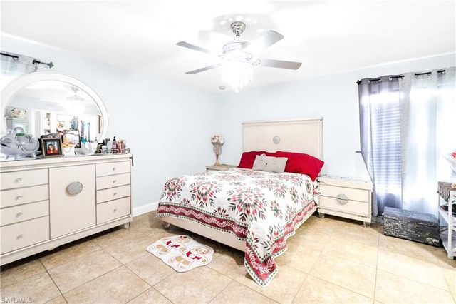 4207 30th ST SW, Lehigh Acres, FL 33976