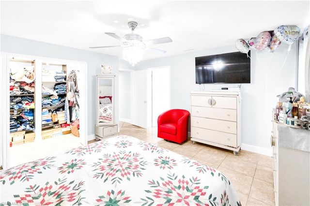 4207 30th ST SW, Lehigh Acres, FL 33976
