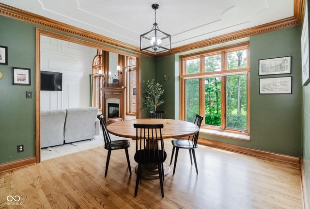 4095 Mountbatton Drive, Greenwood, IN 46143