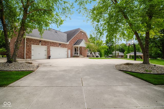 4095 Mountbatton Drive, Greenwood, IN 46143