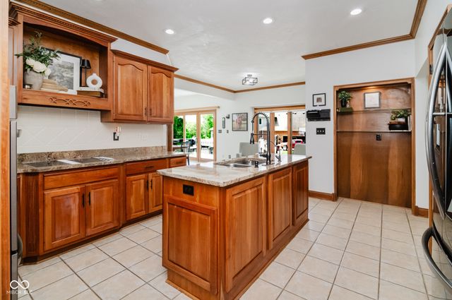 4095 Mountbatton Drive, Greenwood, IN 46143
