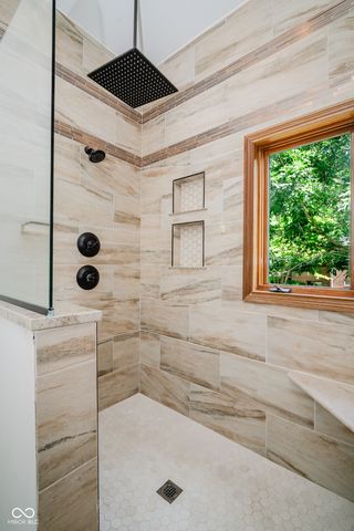 4095 Mountbatton Drive, Greenwood, IN 46143
