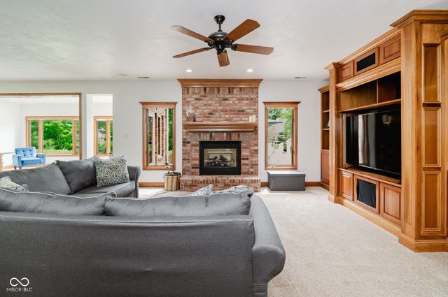 4095 Mountbatton Drive, Greenwood, IN 46143