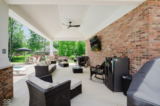 4095 Mountbatton Drive, Greenwood, IN 46143