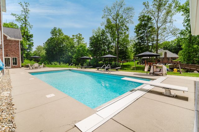 4095 Mountbatton Drive, Greenwood, IN 46143