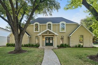 1302 Riverview Circle, Houston, TX 77077