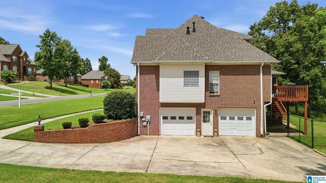 2748 OAKLEAF CIRCLE, Helena, AL 35022