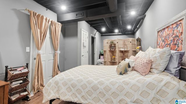 2748 OAKLEAF CIRCLE, Helena, AL 35022