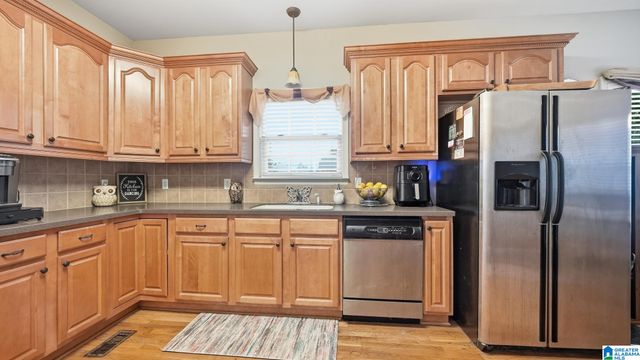 2748 OAKLEAF CIRCLE, Helena, AL 35022