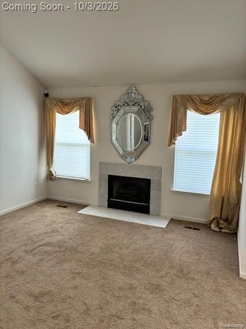 1130 Oak Valley Drive, Pontiac, MI 48341
