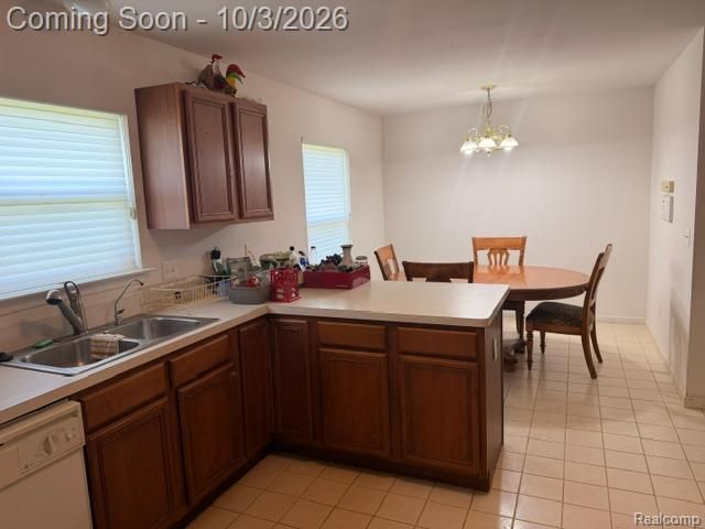 1130 Oak Valley Drive, Pontiac, MI 48341