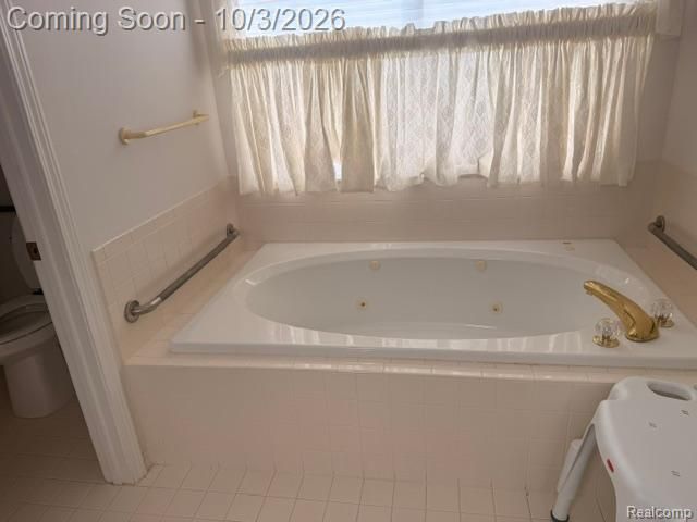 1130 Oak Valley Drive, Pontiac, MI 48341