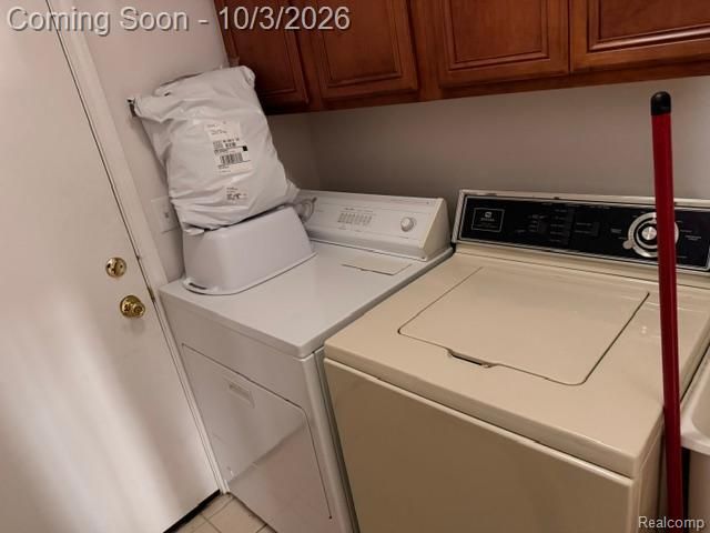 1130 Oak Valley Drive, Pontiac, MI 48341