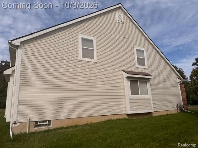 1130 Oak Valley Drive, Pontiac, MI 48341