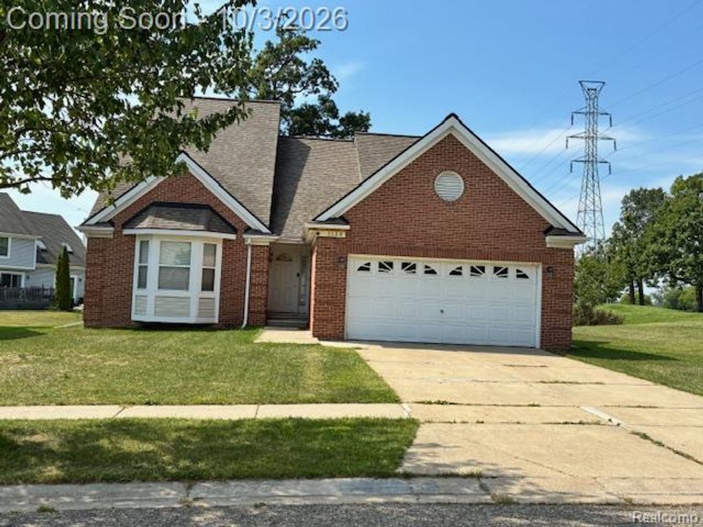 1130 Oak Valley Drive, Pontiac, MI 48341