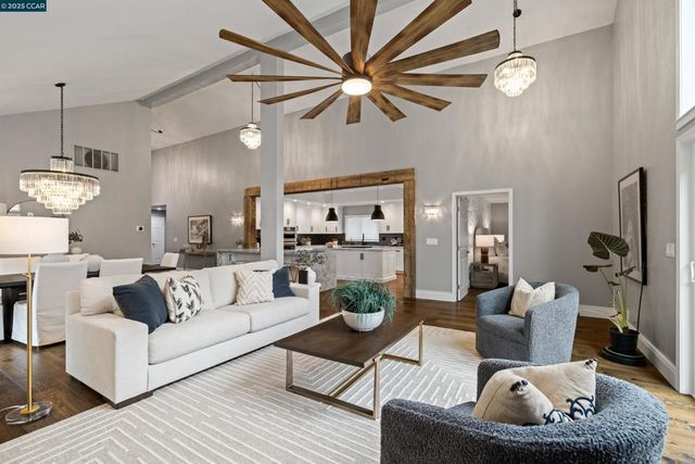 332 Red Maple Drive, Danville, CA 94506