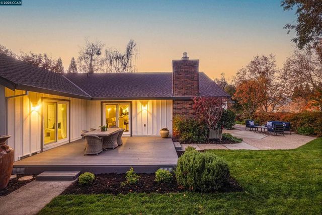 332 Red Maple Drive, Danville, CA 94506