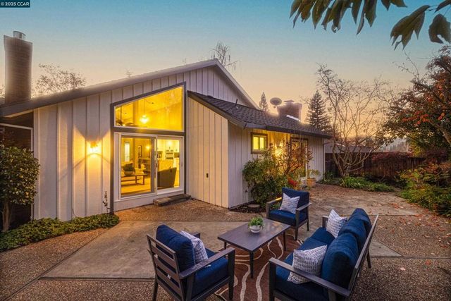 332 Red Maple Drive, Danville, CA 94506