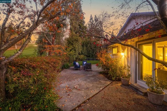 332 Red Maple Drive, Danville, CA 94506