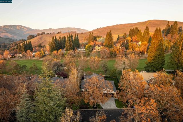 332 Red Maple Drive, Danville, CA 94506