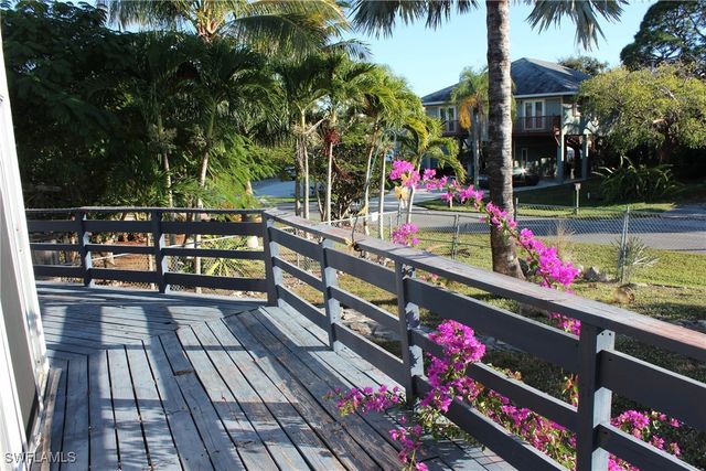 301 Marco Lake DR, Marco Island, FL 34145