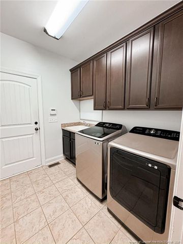 93 Falconridge Drive, Spring Lake, NC 28390