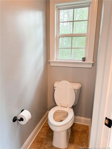 93 Falconridge Drive, Spring Lake, NC 28390