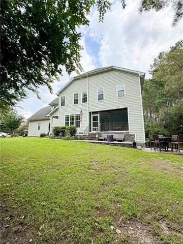 93 Falconridge Drive, Spring Lake, NC 28390