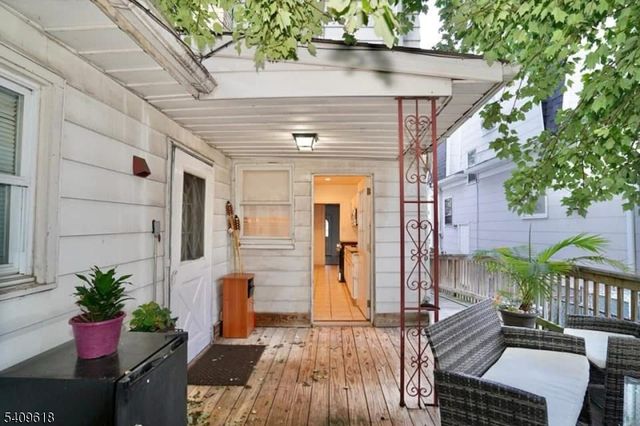 14 Claremont Ter, Elizabeth City, NJ 07202