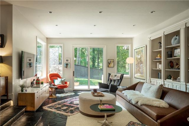 1917 Whispering Pines Circle, Norman, OK 73072