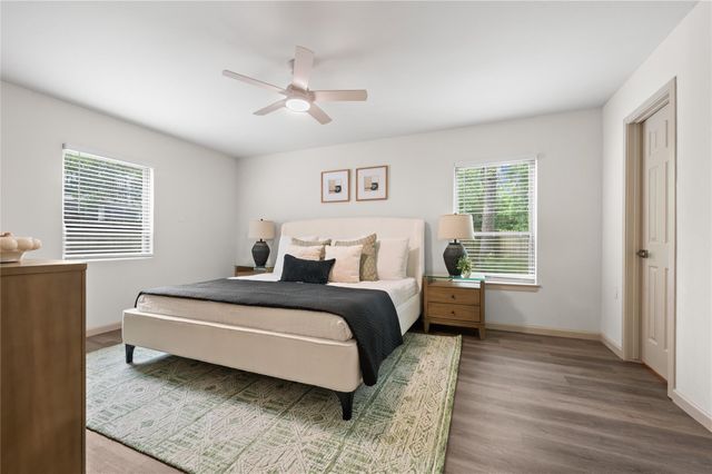 7 S Cypress Pine Drive, The Woodlands, TX 77381