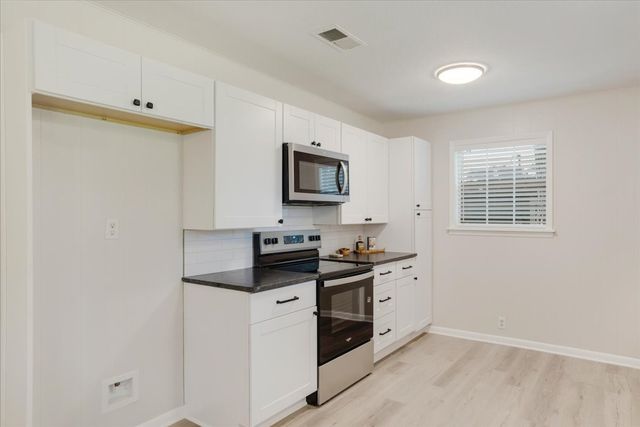 470 W Marshall Street, Van Alstyne, TX 75495