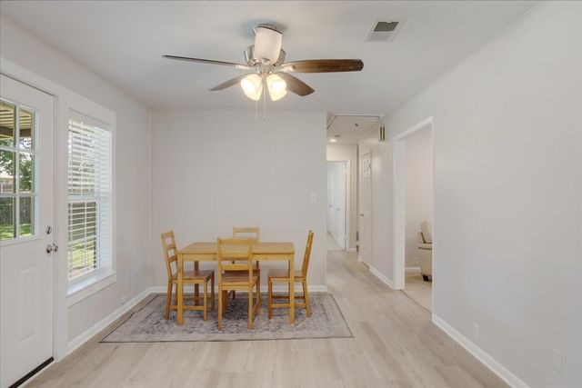 470 W Marshall Street, Van Alstyne, TX 75495