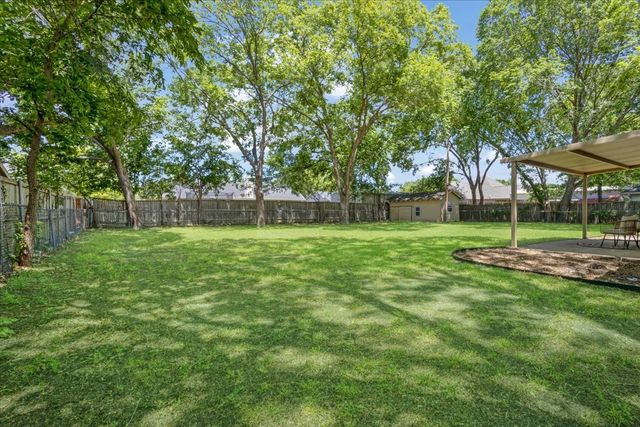 470 W Marshall Street, Van Alstyne, TX 75495