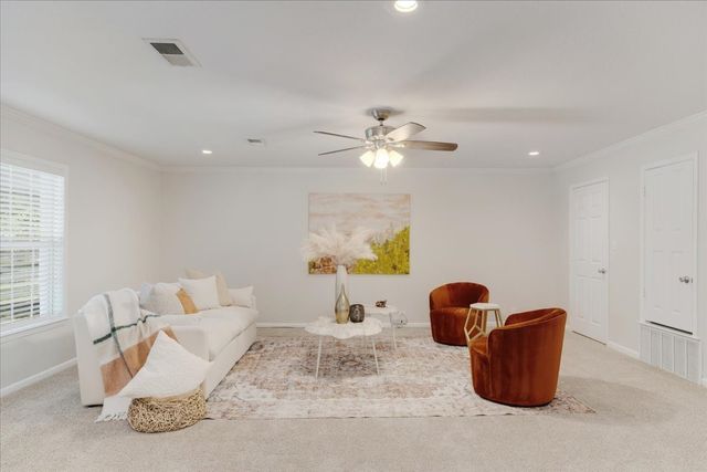 470 W Marshall Street, Van Alstyne, TX 75495