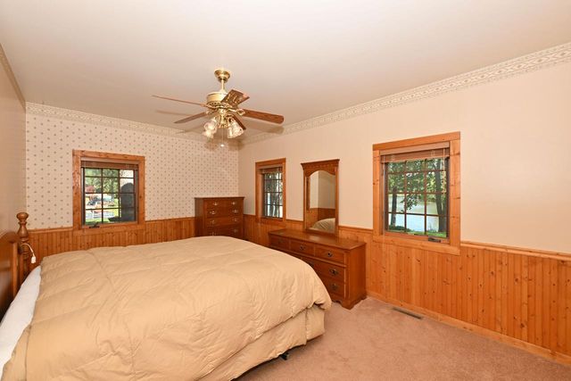 29221 Elm Island DRIVE, Waterford, WI 53185